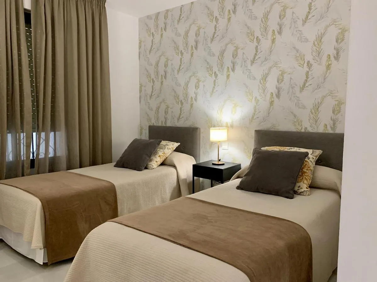 Benabola Hotel & Suites Marbella Hotel apartamentowy