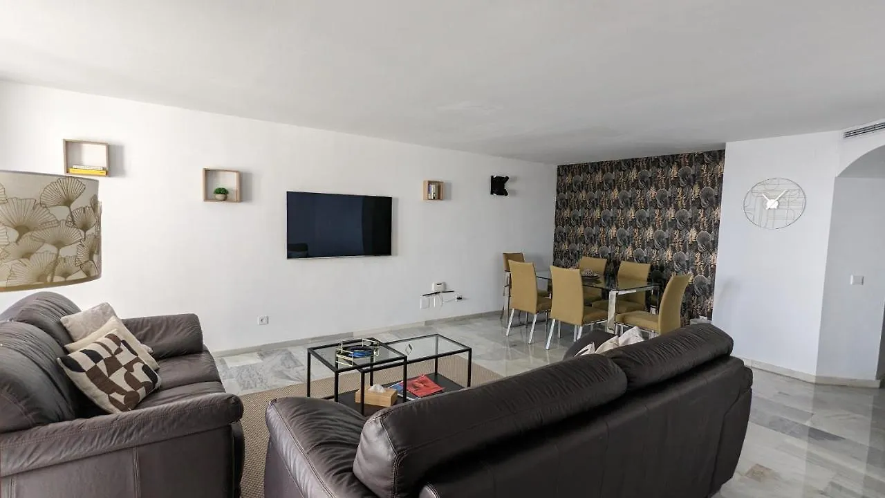 Benabola Hotel & Suites Marbella Hotel apartamentowy