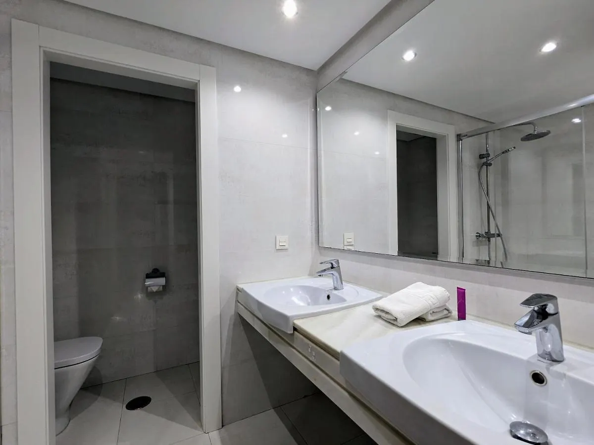 Benabola Hotel & Suites Marbella 4*,